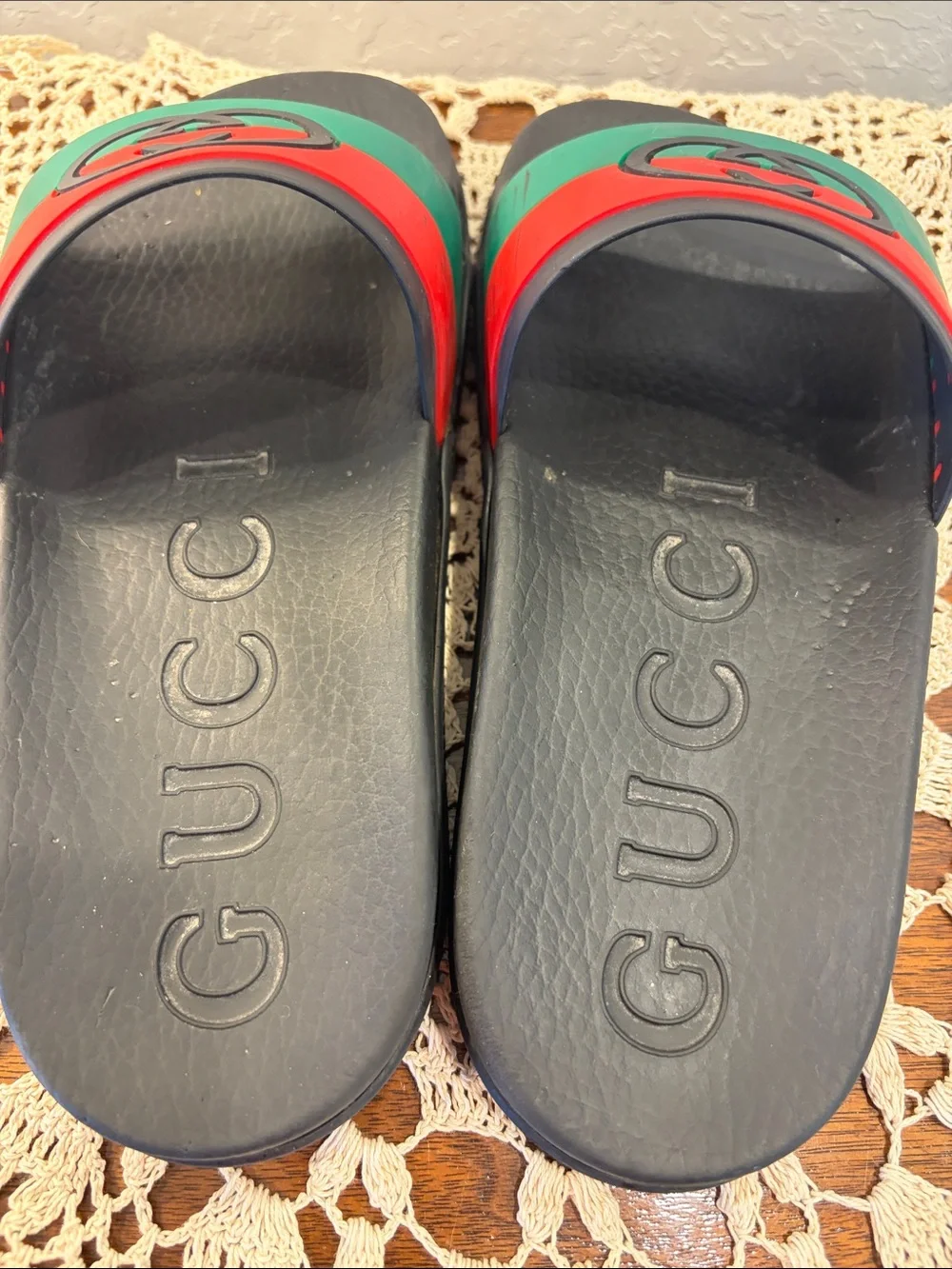 Gucci Men’s Black Slides with Red & Green Strap and Logo